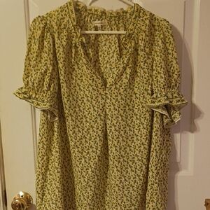 Max Studio Floral Top